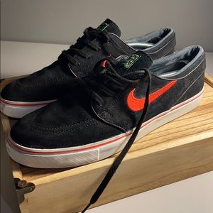Nike Janoski